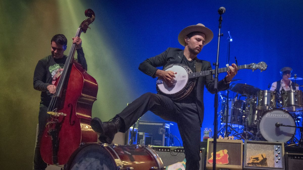 The Avett Brothers Offer Bust Out & Rarities At New Orleans Finale