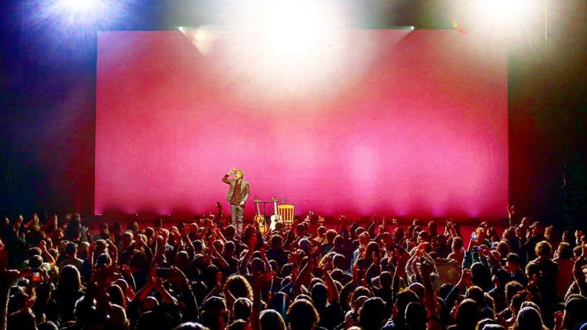 Trey Anastasio Offers Acoustic Solo Debuts In Redding