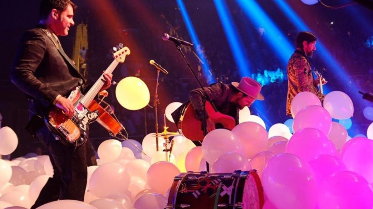 The Avett Brothers Debut Grateful Dead Cover & More On New Year’s Eve