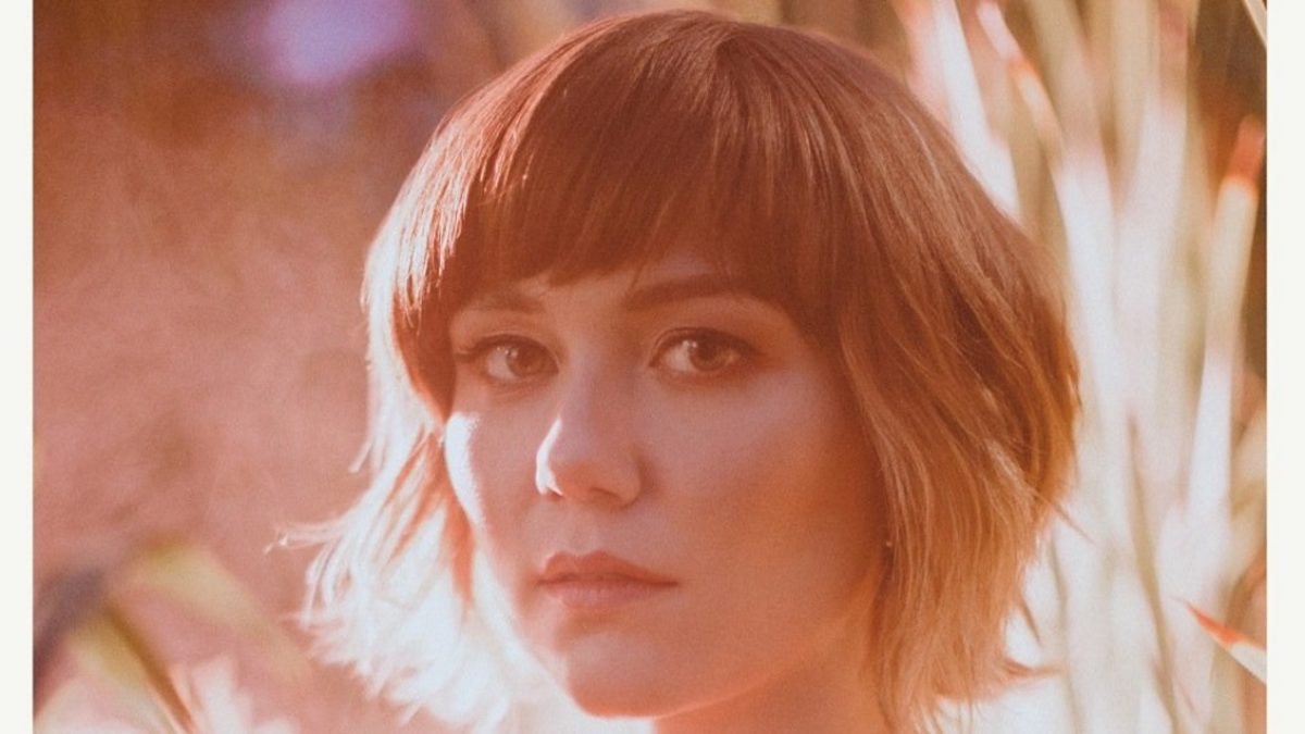 Molly Tuttle Shares New Album 'When You're Ready'