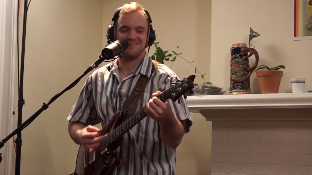 Mungion Performs ‘Windows’ At The Fish Haus: Pro-Shot Video