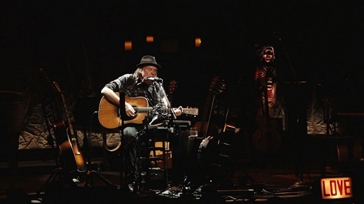 Neil Young Announces Minneapolis Webcast