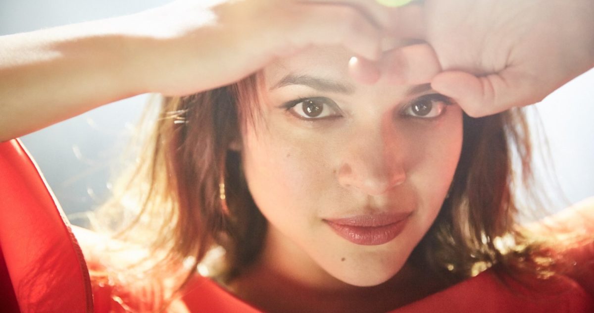 Norah Jones Press Crop