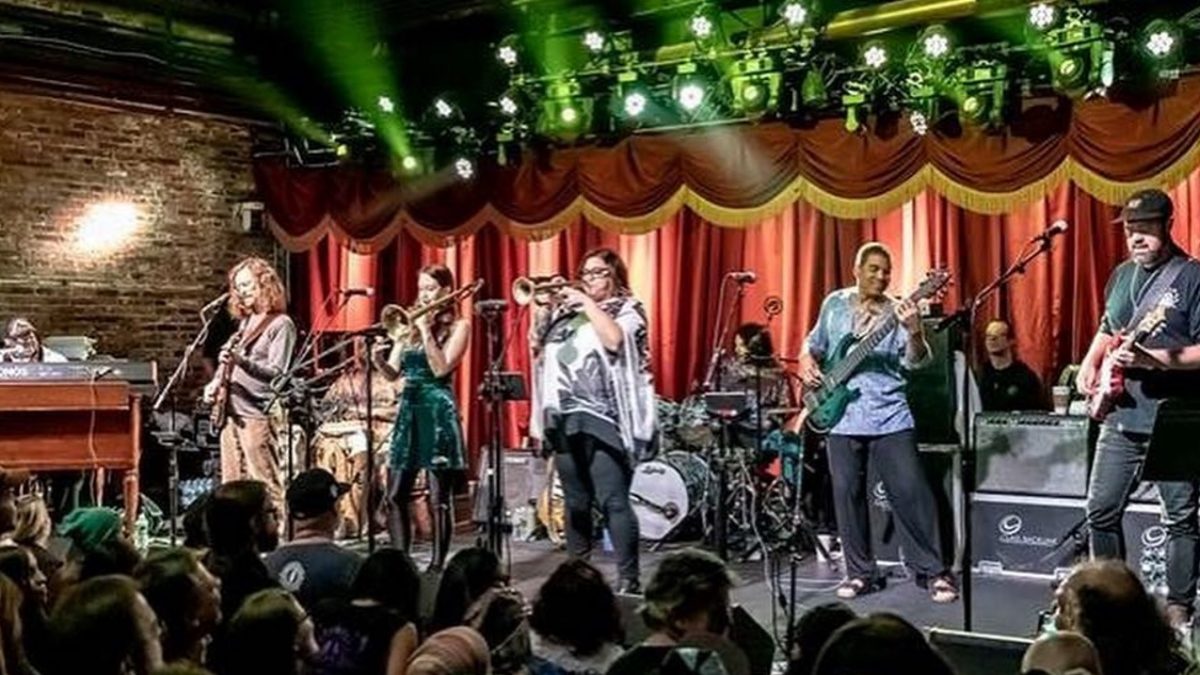 Brandon ‘Taz’ Niederauer Guests With Oteil Burbridge & Friends On New Year’s Eve: Full Show Audio