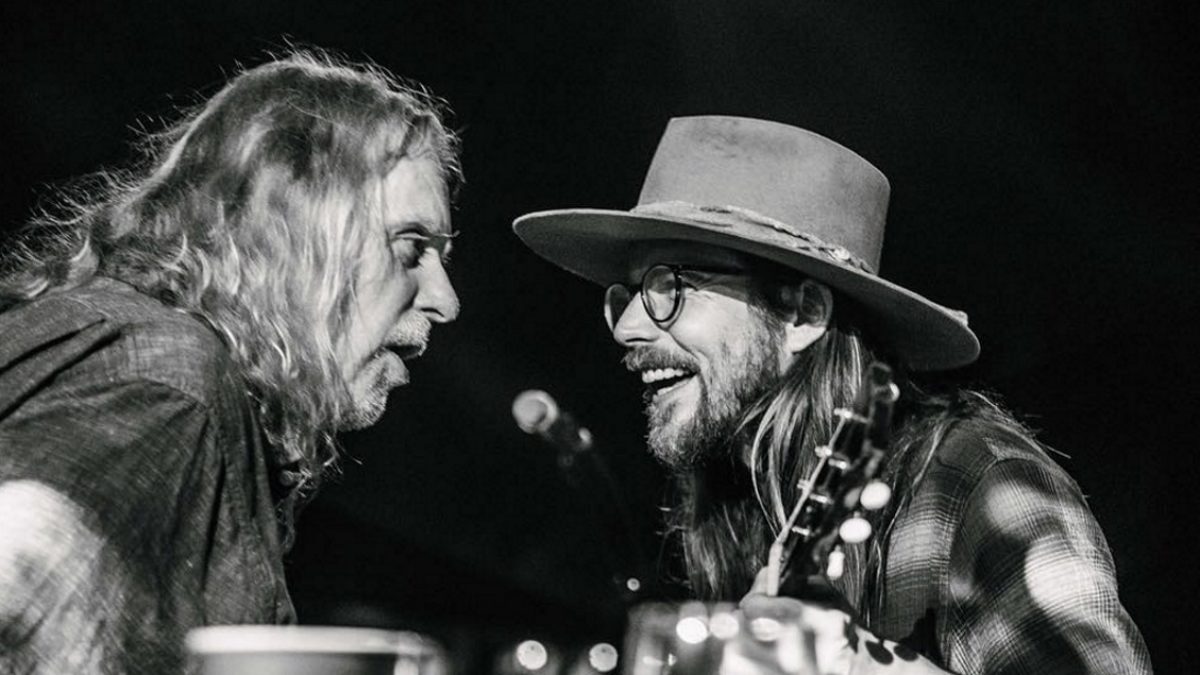 Gov't Mule Continues Island Exodus With Guest-Filled Night & Warren 'Q & Play' Set
