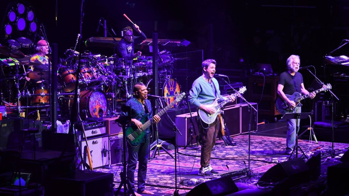 Dead & Company Shares 'Man Smart, Women Smarter' From Fall 2017: Pro-Shot Video
