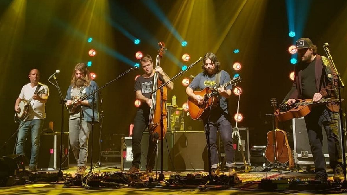 Greensky Bluegrass Welcomes Billy Strings & More In Washington D.C. - Full Show Audio