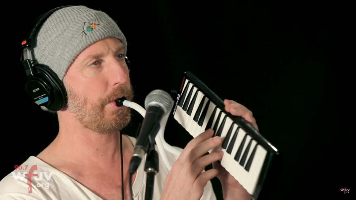Guster Performs Live At WFUV
