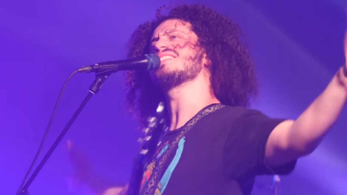 Pigeons Playing Ping Pong Perform ‘Couldn’t We All’ At Werk Out 2018: Pro-Shot Video