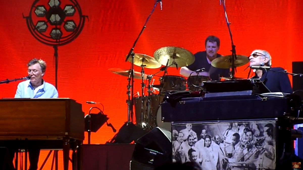 Steve Winwood & Elliott Randall Guest With Steely Dan In London
