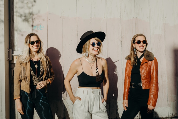 T Sisters, photo by Jessie McCall :: Little Green Eyes