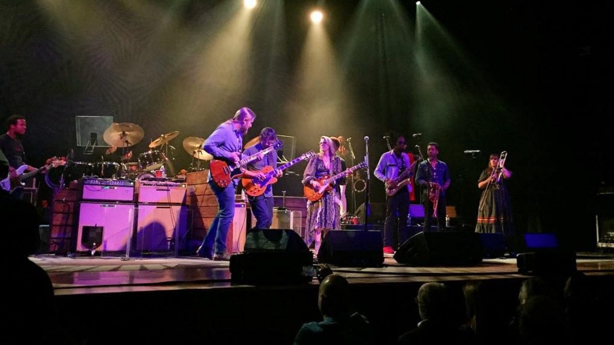 Tedeschi Trucks Band Welcomes Luther Dickinson & Debuts Willie Nelson Cover In Nashville