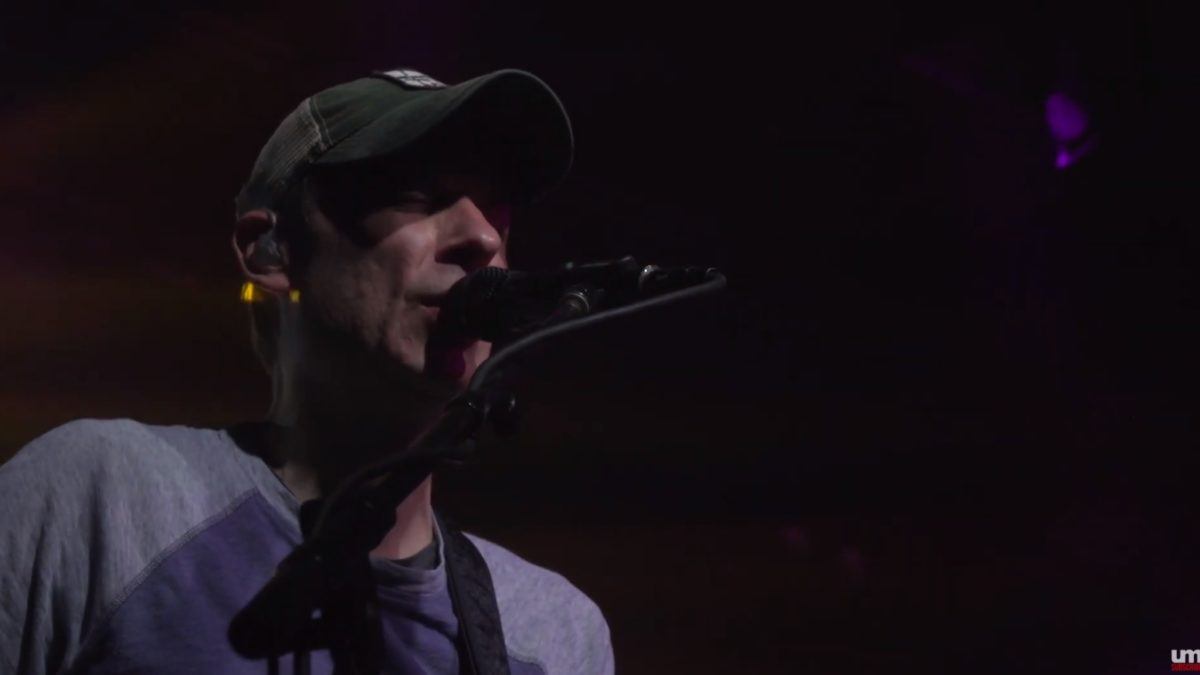 Umphrey's McGee Announces Midwest Webcasts & Shares 'Bad Friday' With Horns: Pro-Shot Video