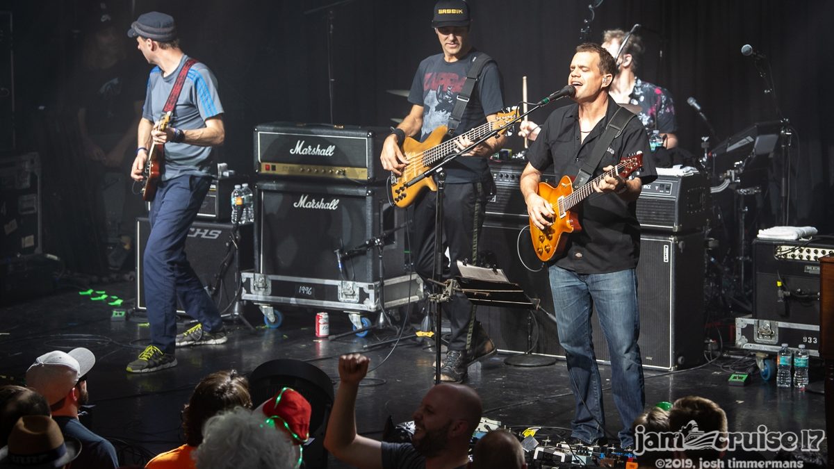 Umphrey’s McGee Performs ‘Wappy Sprayberry’ Aboard Jam Cruise 17: Pro-Shot Video