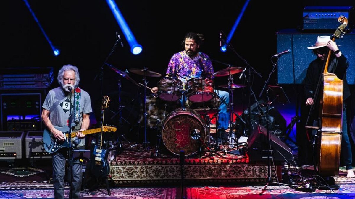 Tom Hamilton Teams With Bob Weir & Wolf Bros In Philadelphia