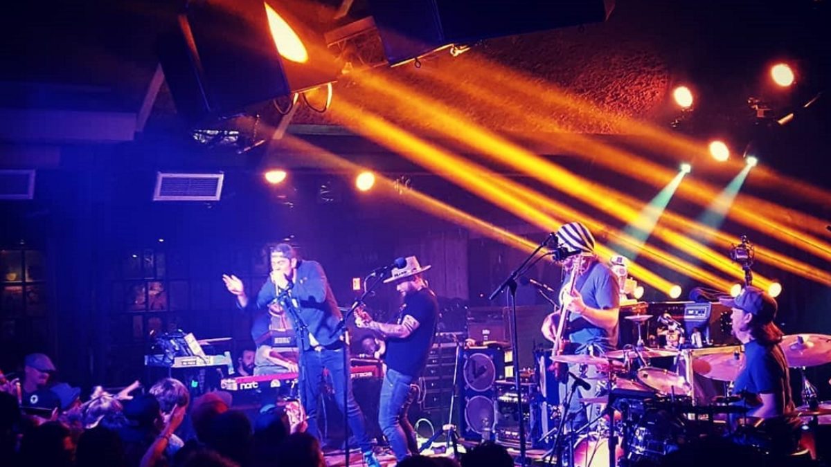 G. Love Guests With Twiddle On Sublime Cover In Solana Beach