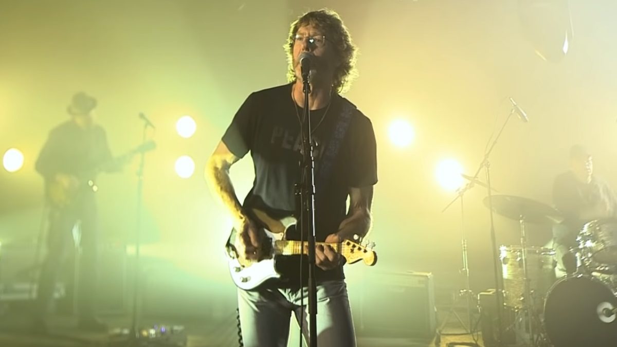 Sam Bush Shares New Single 'Stop The Violence'