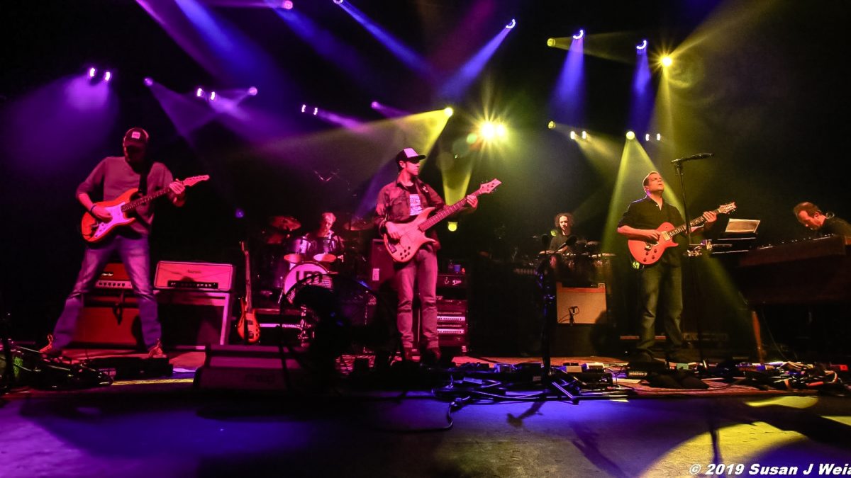 Umphrey’s McGee Fits Rarities Into Oakland Show