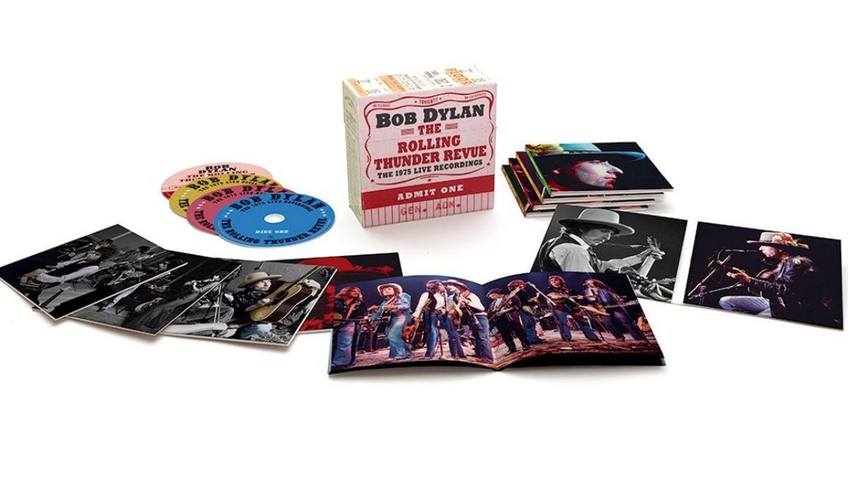 Bob Dylan Shares 'One More Cup Of Coffee (Valley Below)' Rehearsal From 'Rolling Thunder Revue' Box Set