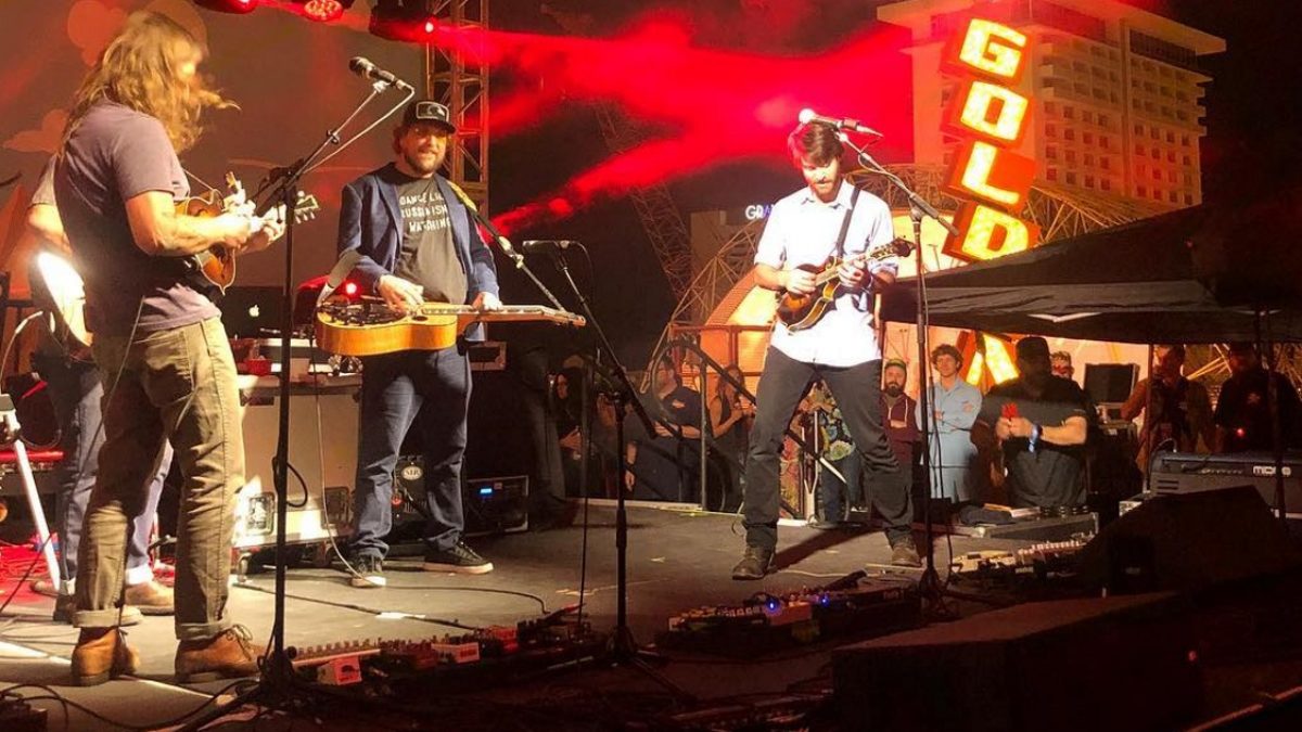 Greensky Bluegrass Welcomes DJ Logic & More At Bender Jamboree