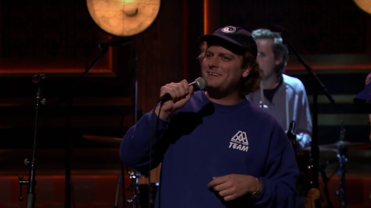 Mac DeMarco Performs 'All Of Our Yesterdays' On 'The Tonight Show'