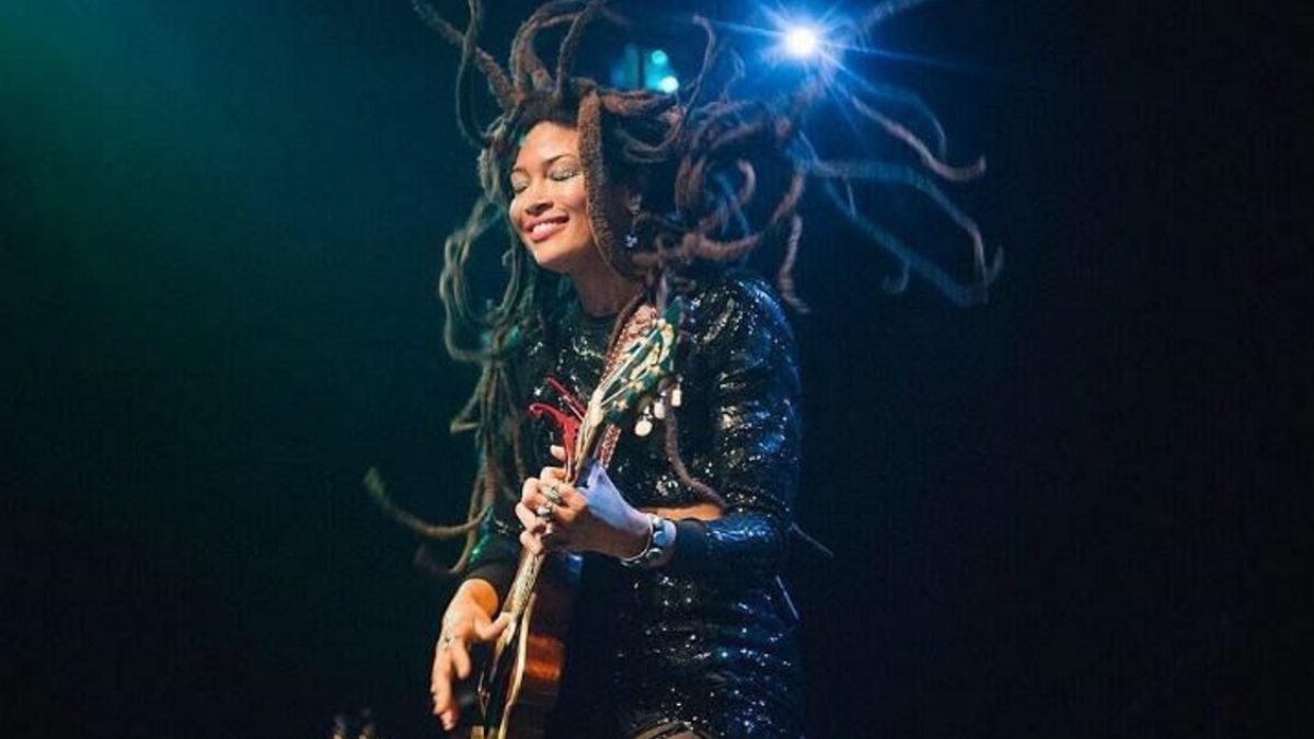 Valerie June Covers Jimi Hendrix's 'Little Wing'