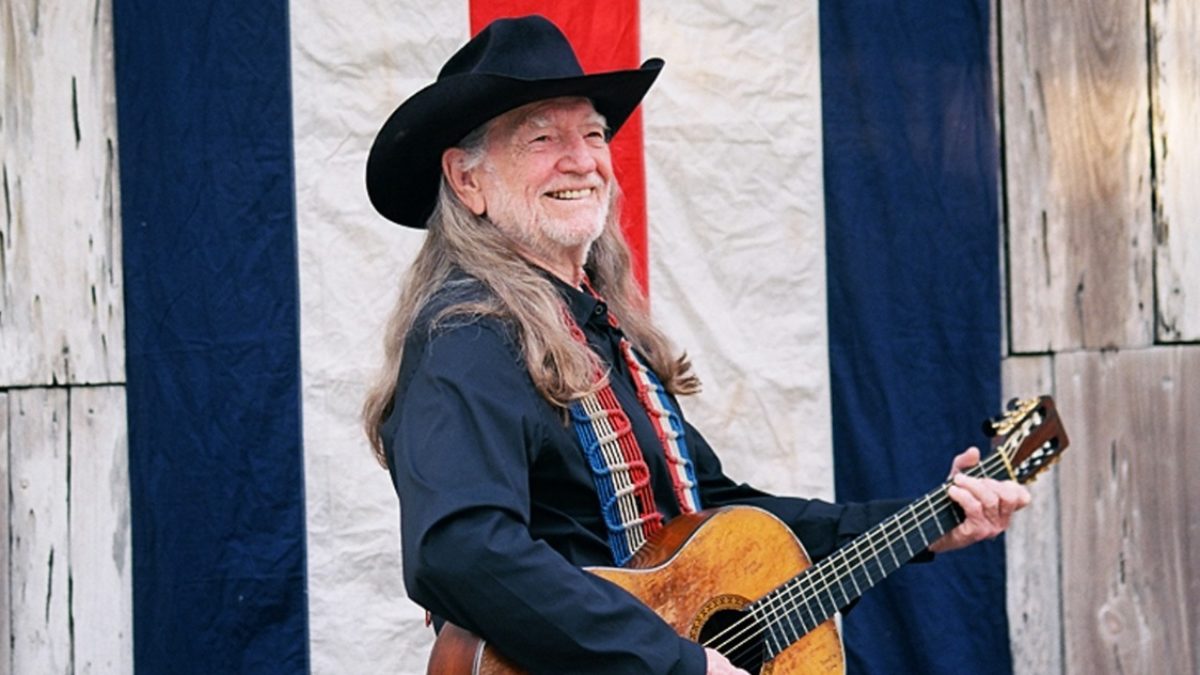 Willie Nelson's 4th Of July Picnic 2019 Lineup Features Luke Combs, Nathaniel Rateliff, Alison Krauss & More