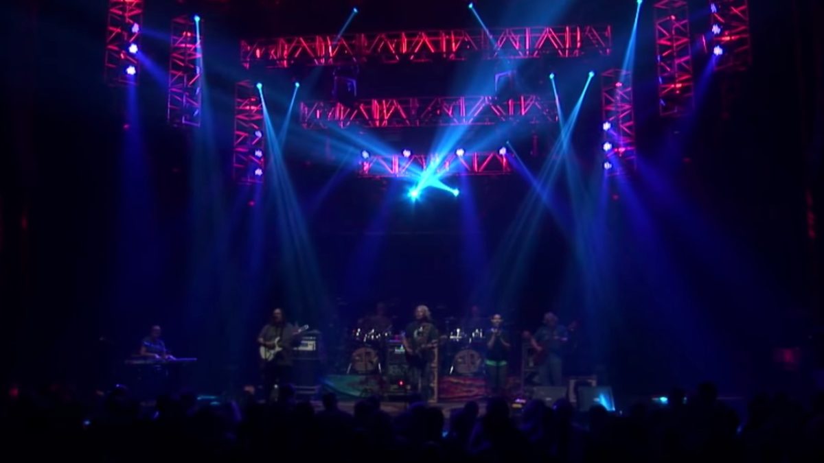 Dark Star Orchestra Recreates 1977 Show, Welcomes Drummers For Capitol Theatre Run