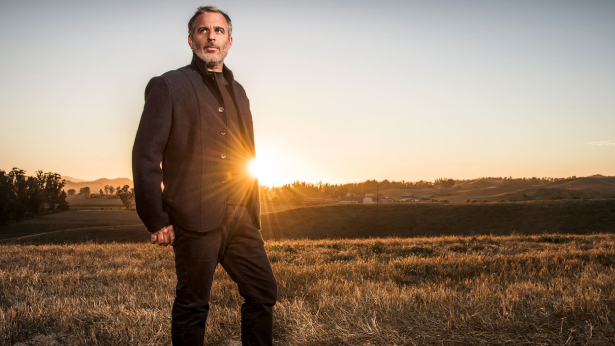 Greg Loiacono Shares 'Chamberlain's Trunk' Single Featuring Neal Casal
