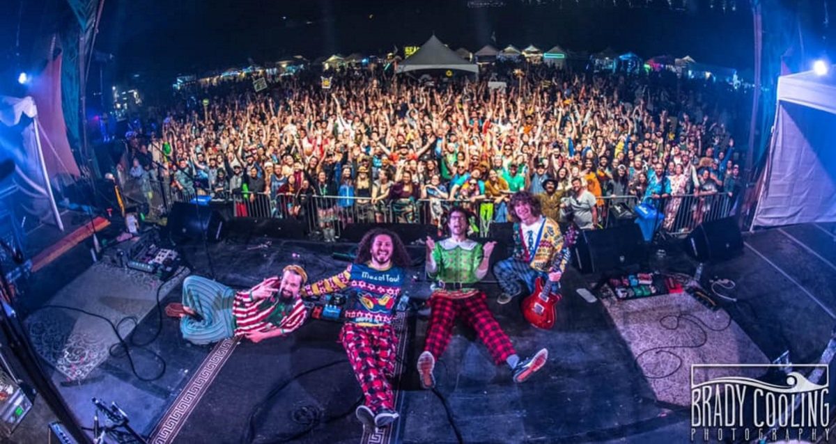 Pigeons Playing Ping Pong Domefest Photo 2019
