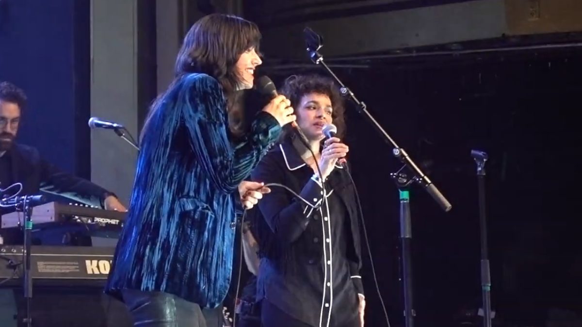 Norah Jones Joins Sharon Van Etten In New York City