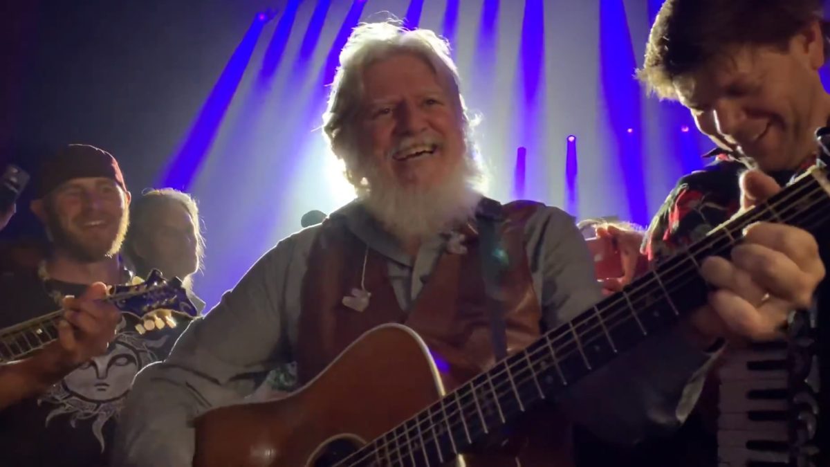 Scott Sharrard Joins The String Cheese Incident At The Capitol Theatre