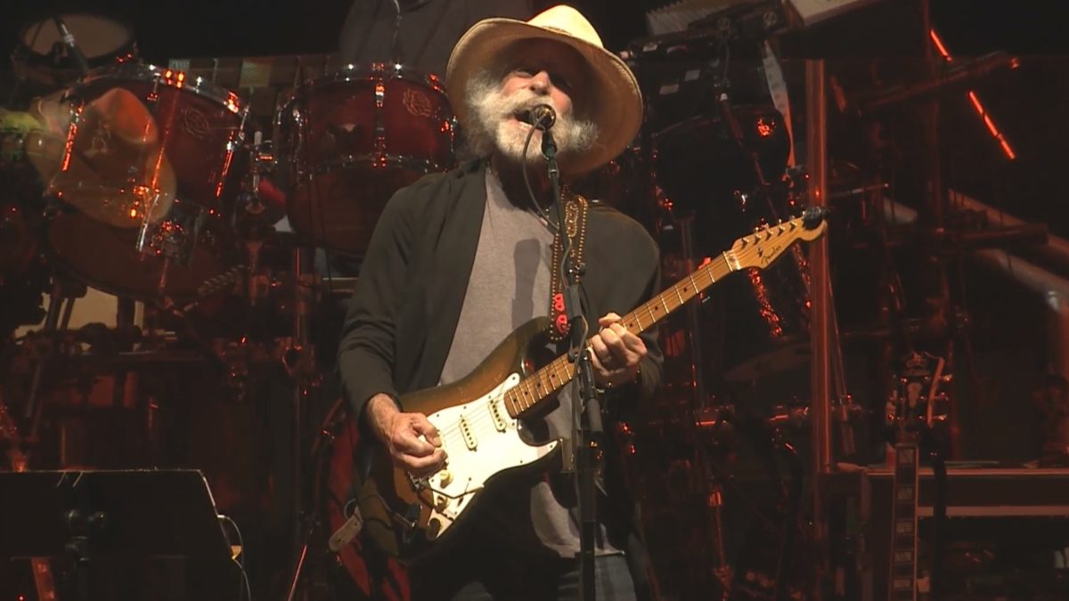 Dead & Company Performs ‘Spanish Jam’ & More At Wrigley Field Finale
