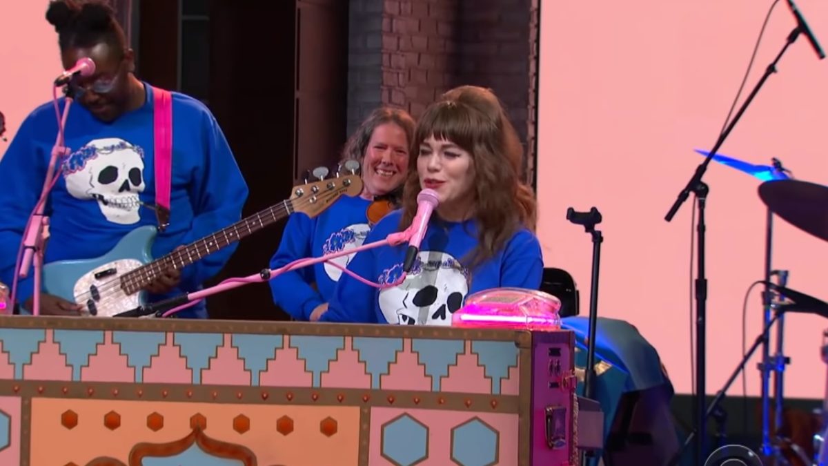Jenny Lewis Performs ‘Wasted Youth’ On ‘Colbert’
