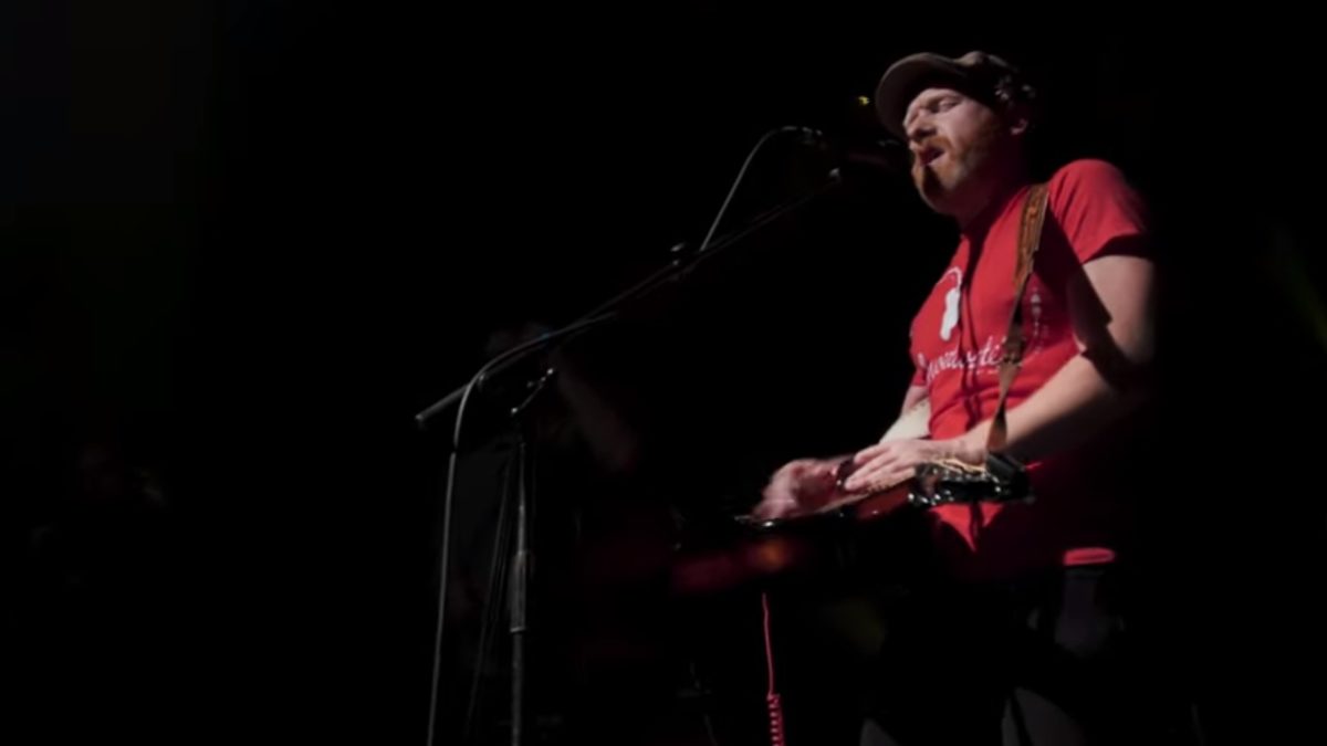 The Lil Smokies Perform ‘Decades’ Live At The Bluebird