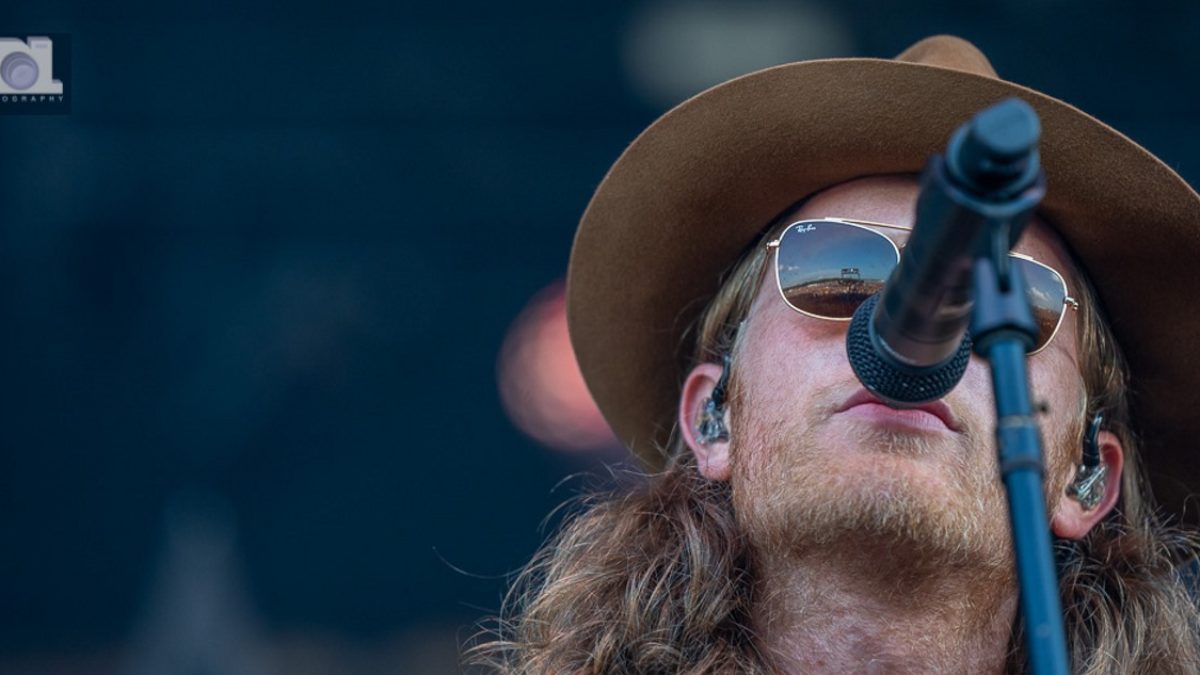 The Lumineers & Rayland Baxter Cover Talking Heads At Bonnaroo
