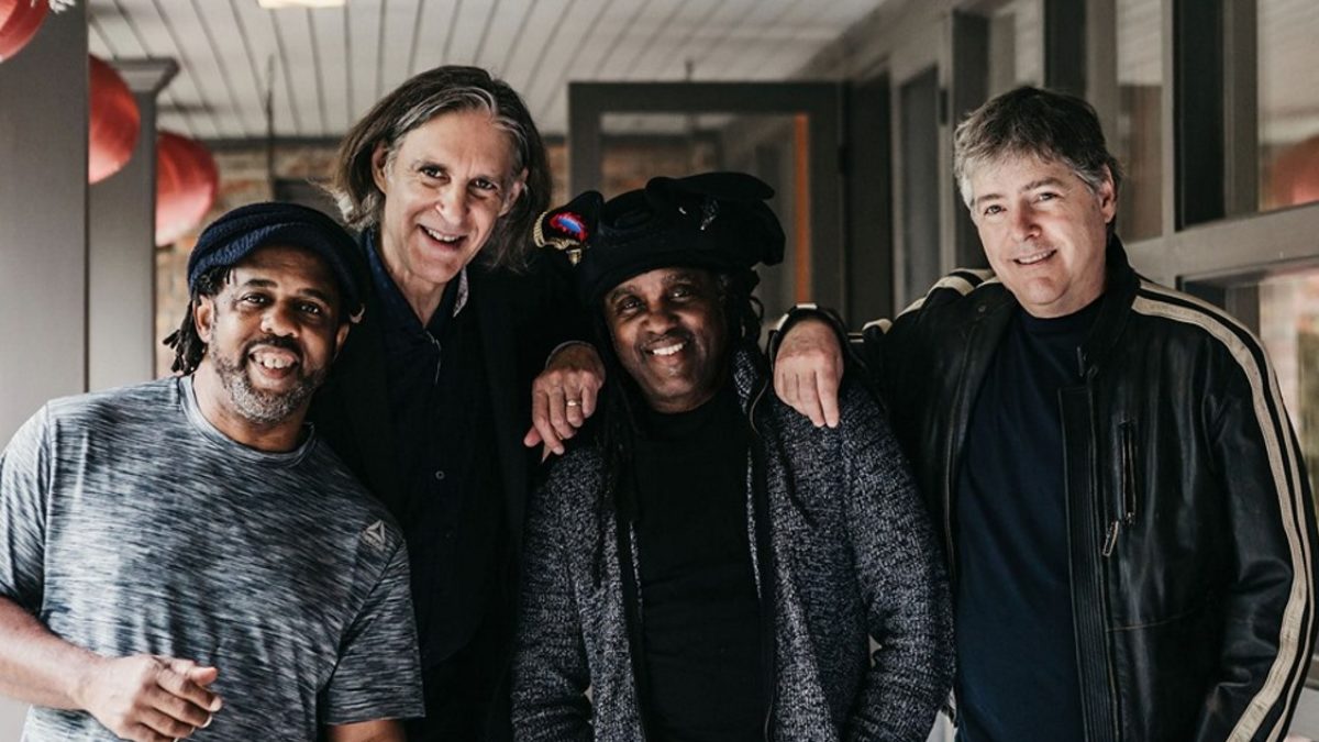 Béla Fleck And The Flecktones Extend 30th Anniversary Tour Into 2020