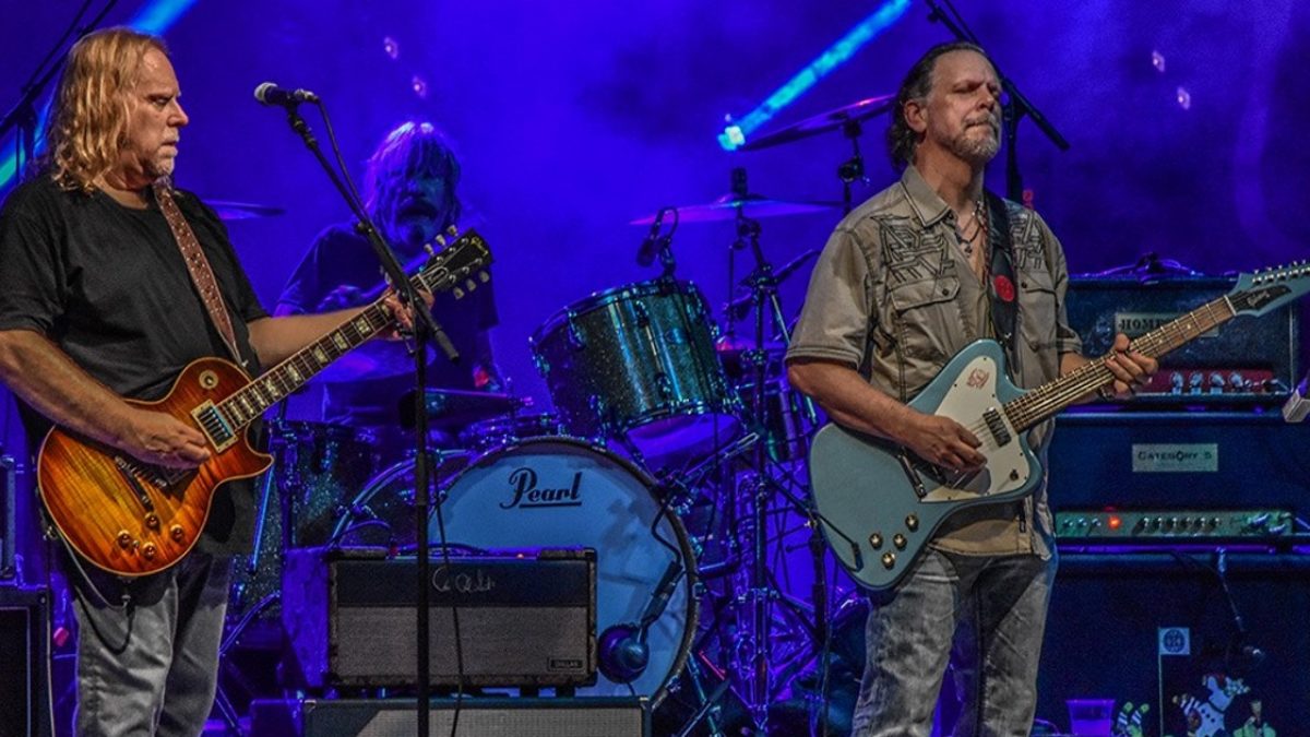 Gov’t Mule Teams With Mike Barnes In Greensboro