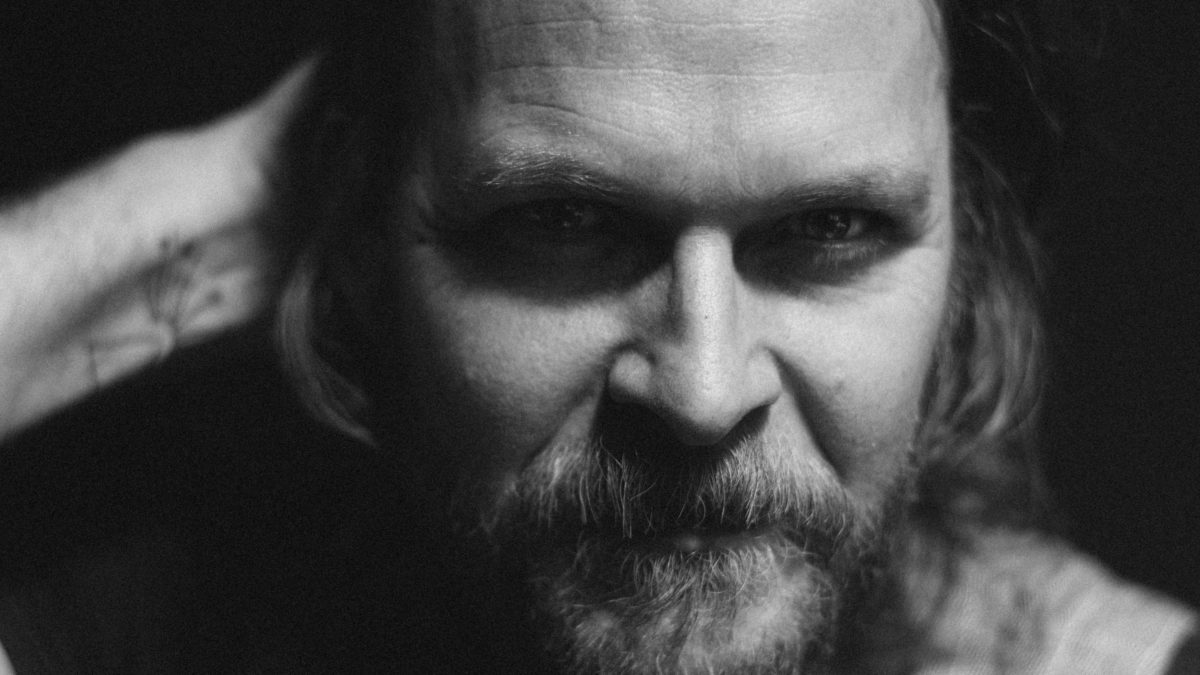 Hiss Golden Messenger Shares 'Cat's Eye Blue' Single
