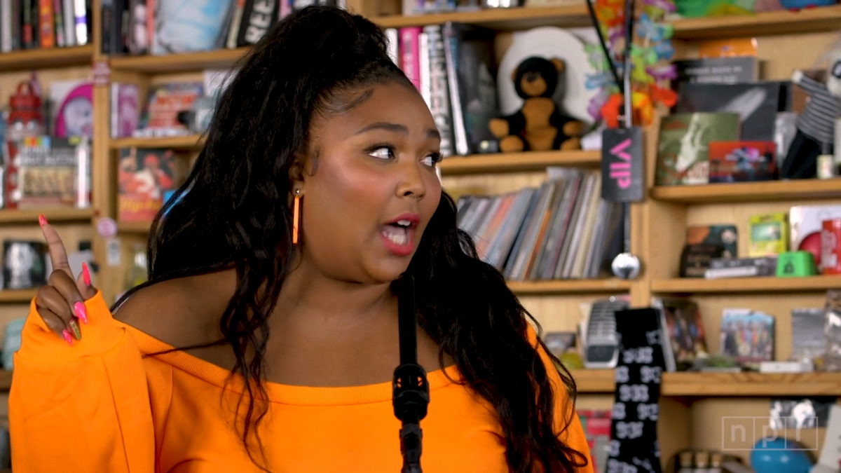 Lizzo Performs ‘Tiny Desk Concert’