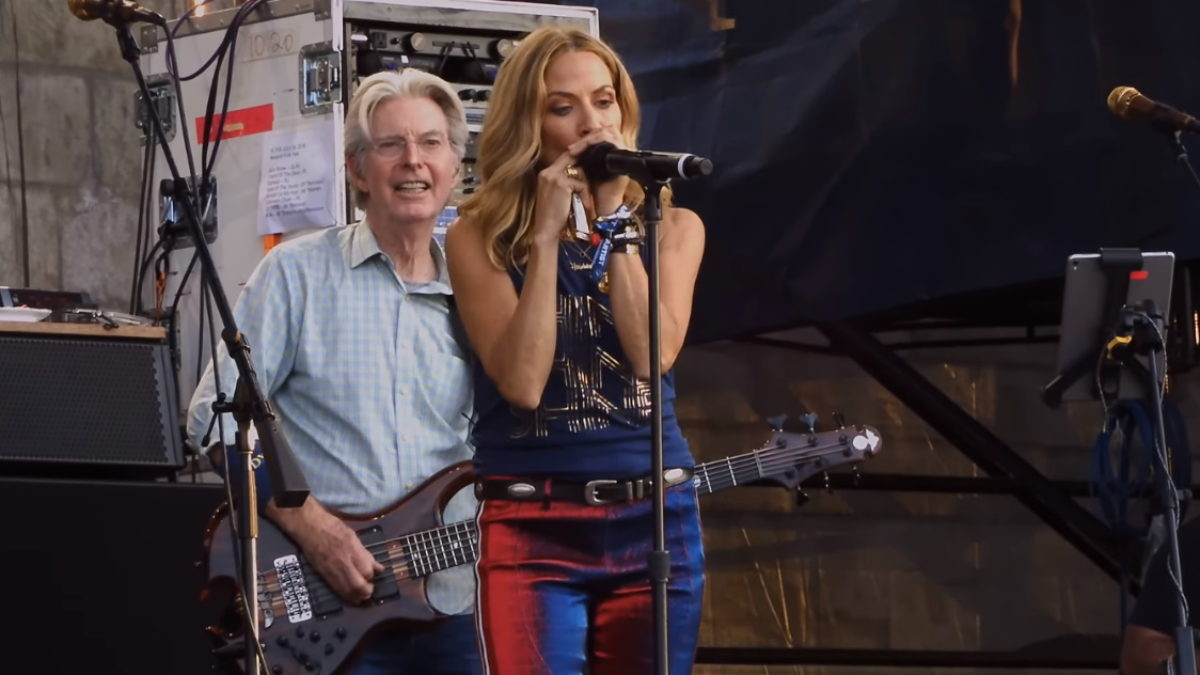 Sheryl Crow, Warren Haynes & Benmont Tench Join Phil Lesh & Terrapin Family Band At Newport