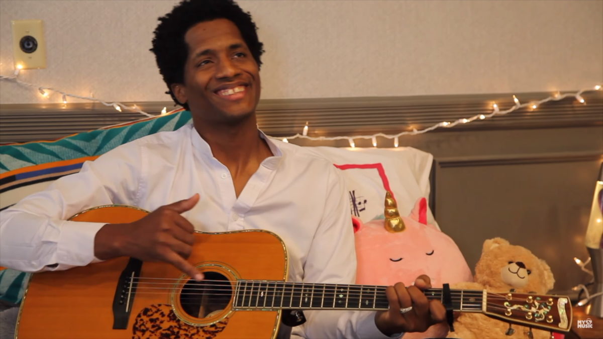 Ron Artis II Performs ‘Light The Way’ For MyMusicRx Bedstock 2019