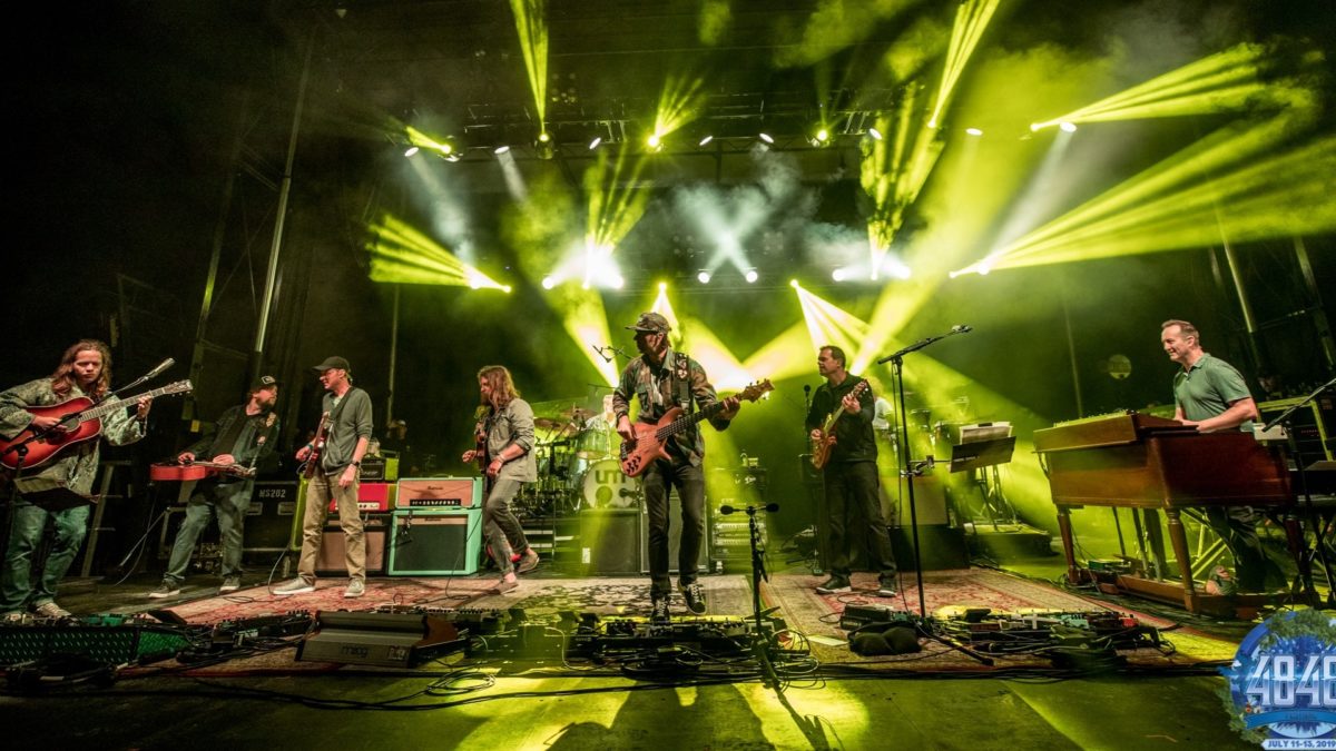 Umphrey's McGee Teams With Billy Strings & Greensky Bluegrass Members At 4848 Festival