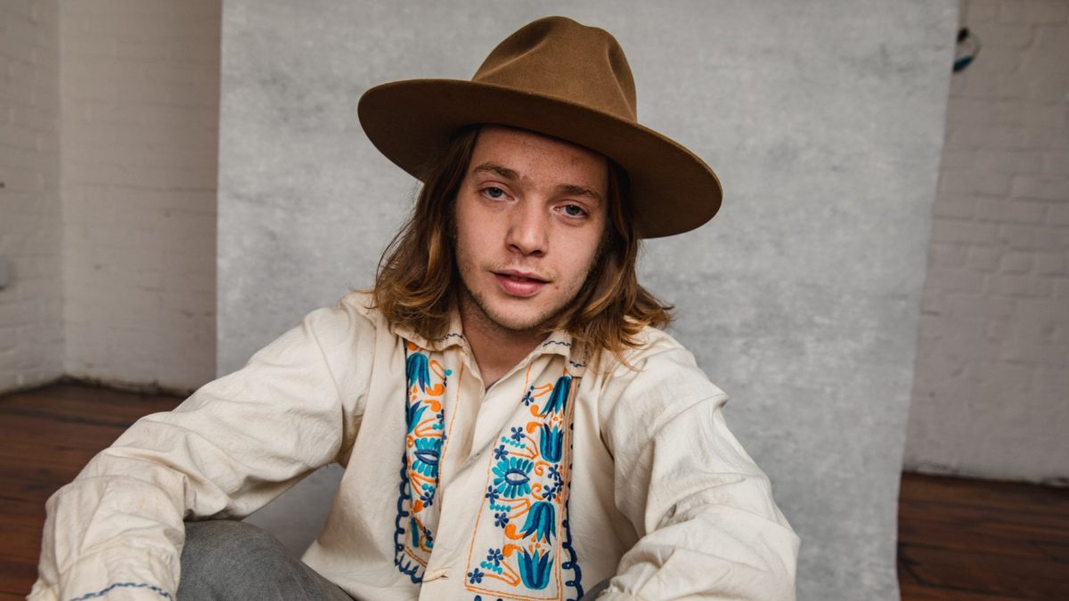 Billy Strings Shares 'Away From The Mire' Video