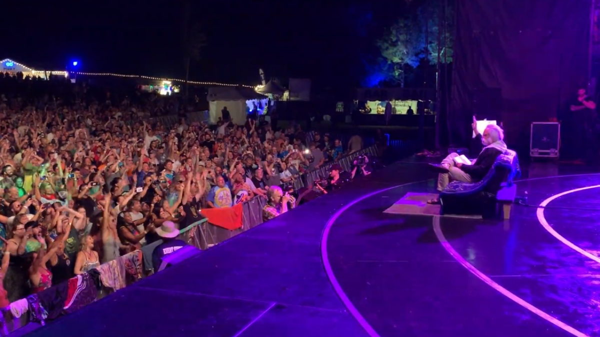 Bob Weir Rides Couch With Joe Russo’s Almost Dead At Lockn’