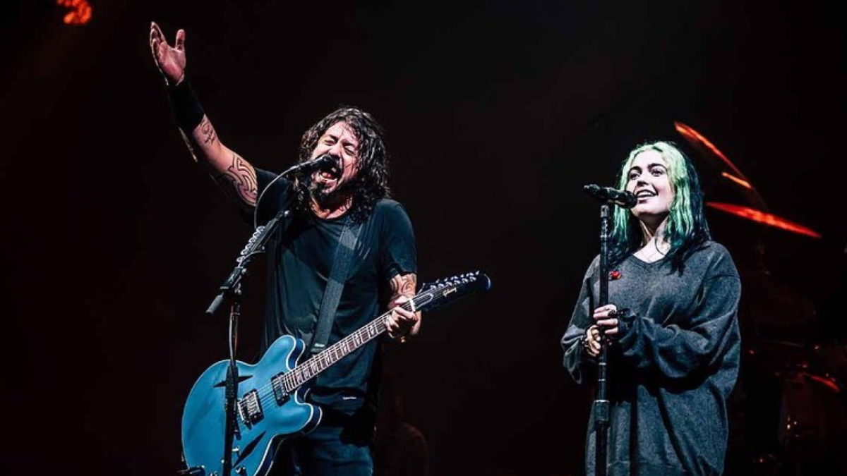 Violet Grohl Guests With Foo Fighters At Leeds Festival