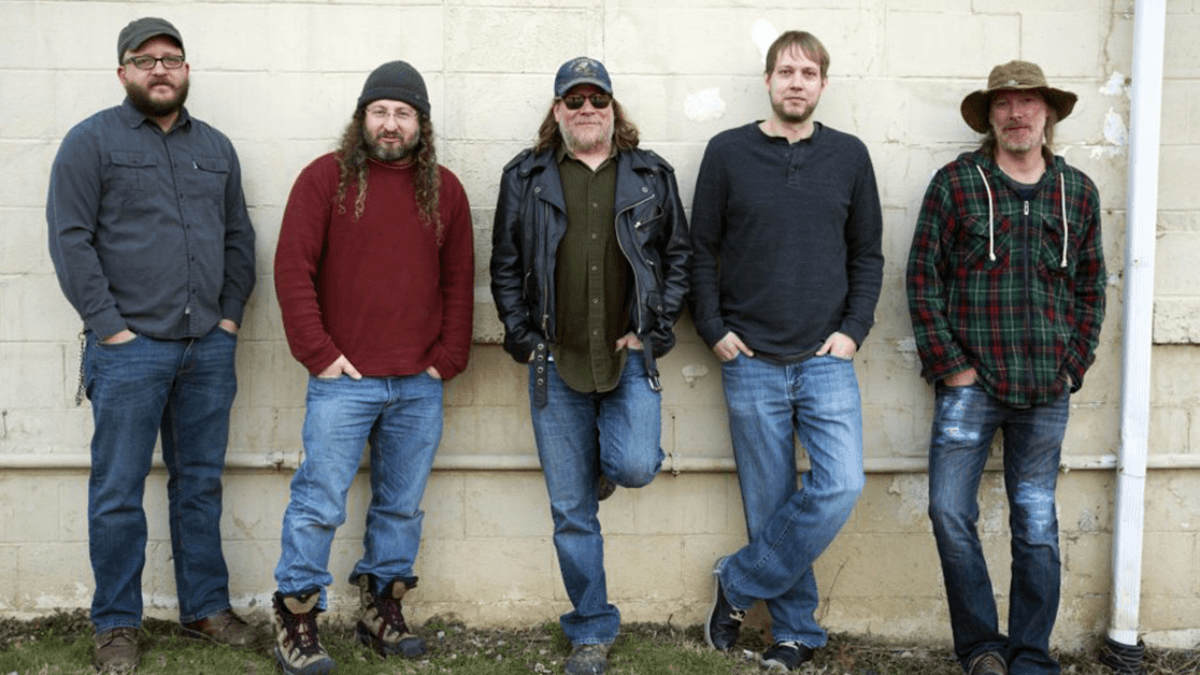 ekoostik hookah - Columbus, OH - Apr 17, 2021 - Woodlands Tavern