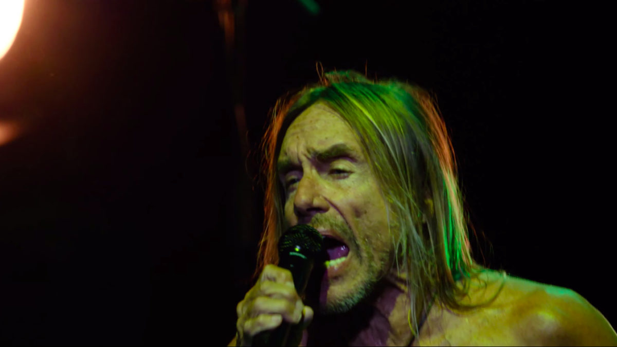 Iggy Pop Performs 'No Fun' At Sydney Opera House