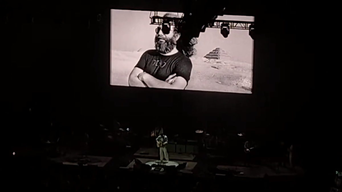 John Mayer Covers Grateful Dead's 'Ripple' In Charlotte