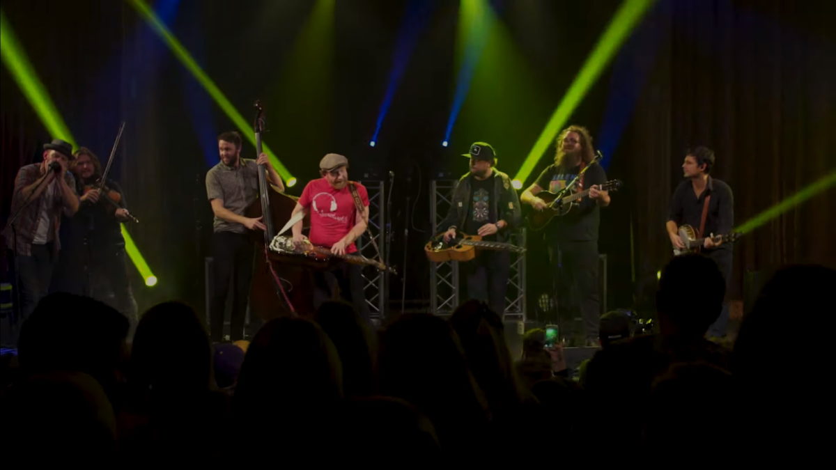 The Lil Smokies Perform 'Gone At Last' With Anders Beck & Jay Cobb Anderson At The Bluebird
